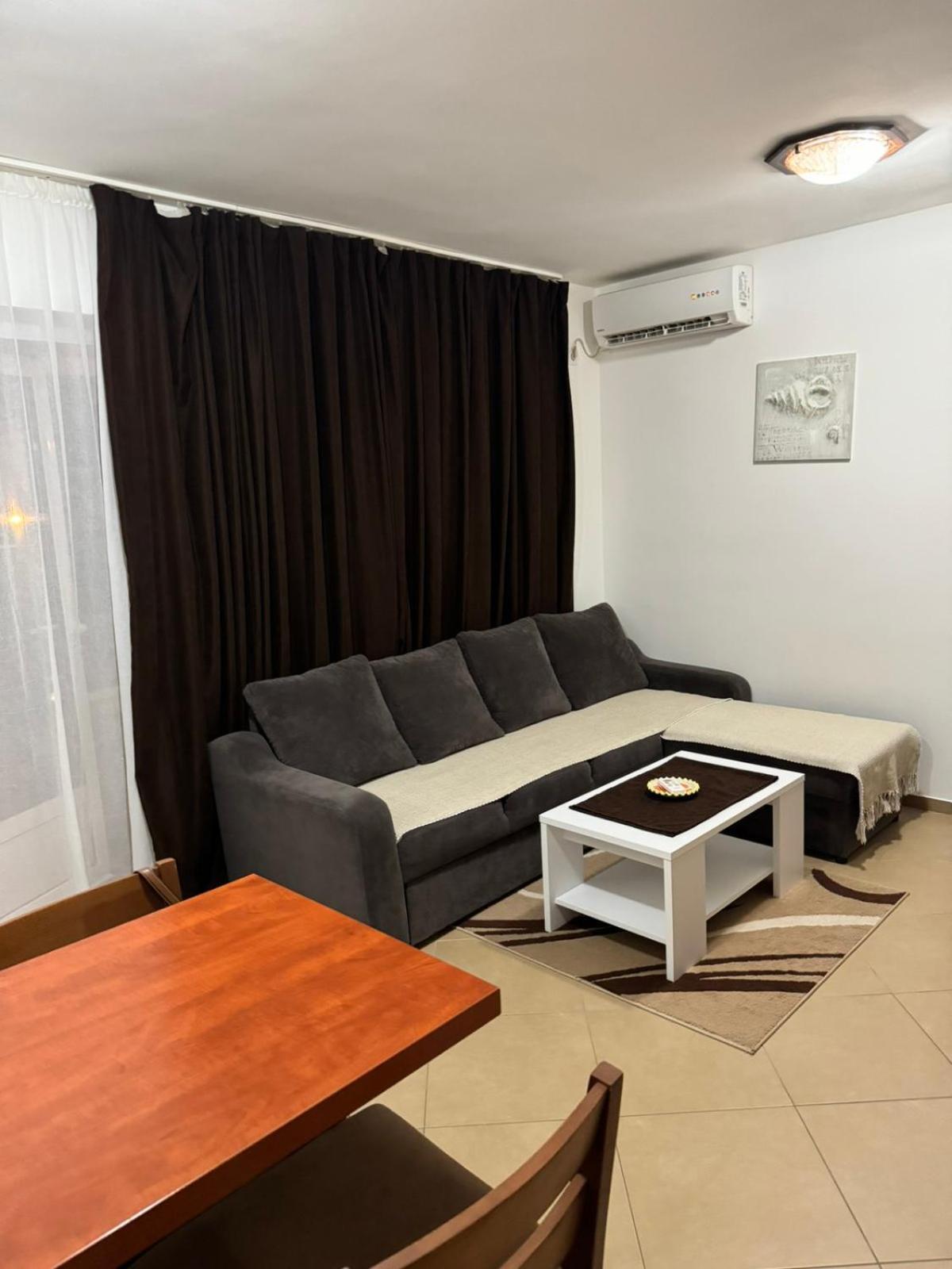 Apartman Anna Denovici Херцег Нови Екстериор снимка