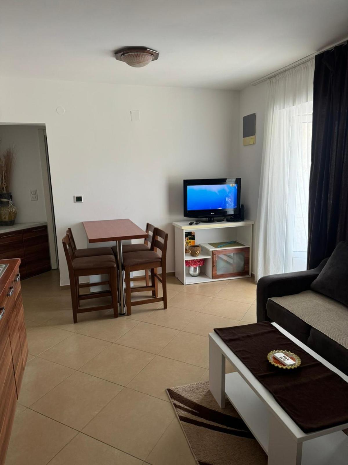 Apartman Anna Denovici Херцег Нови Екстериор снимка