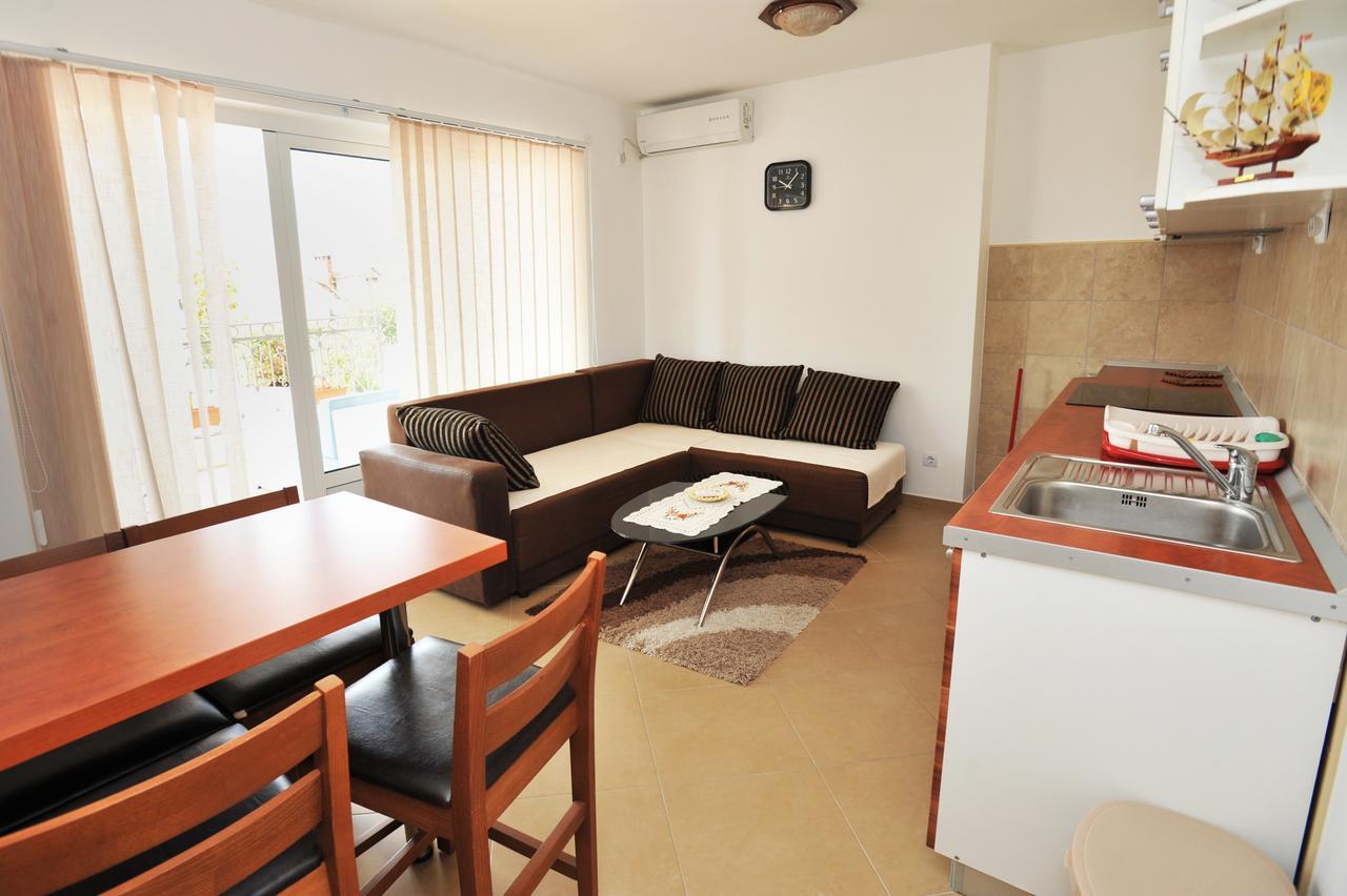 Apartman Anna Denovici Херцег Нови Екстериор снимка